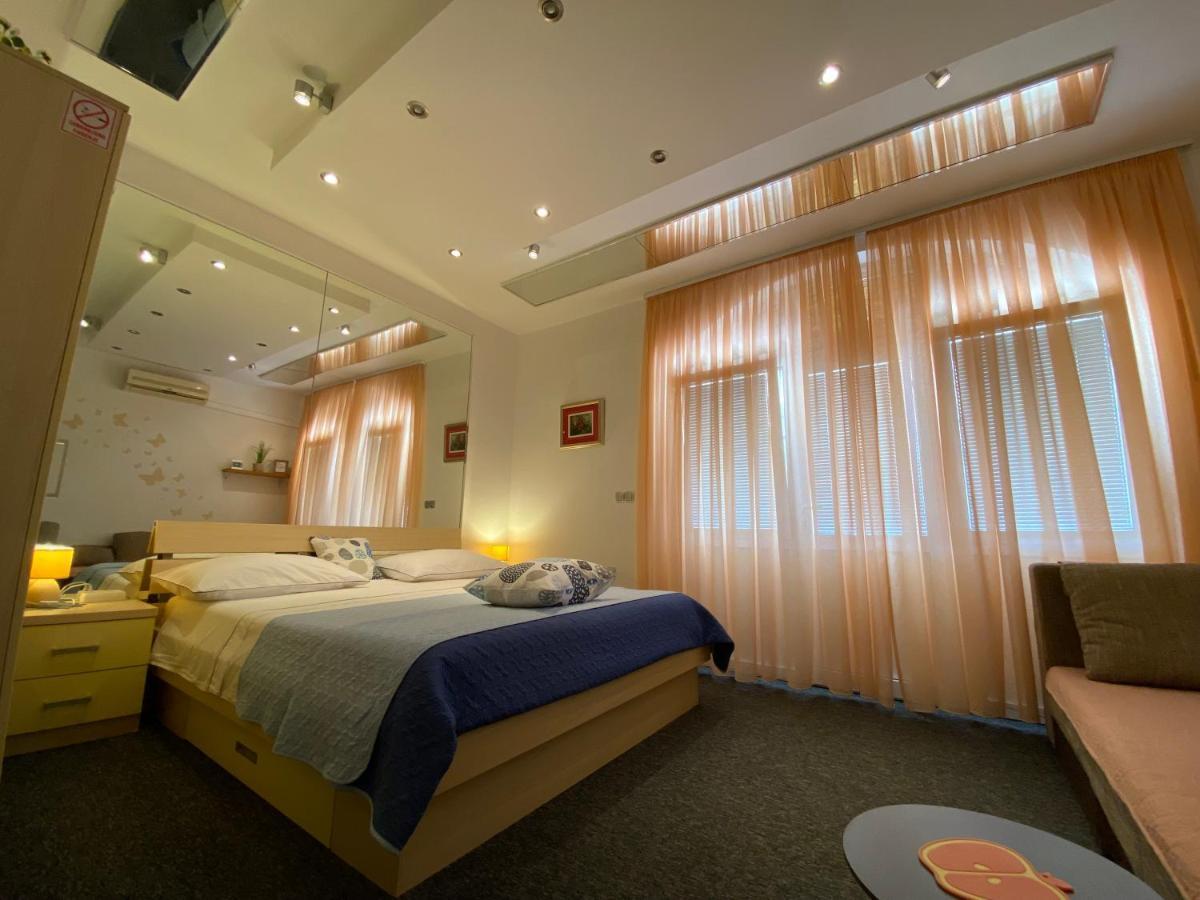Studio Apartment And Rooms Adria Vodice Exterior photo