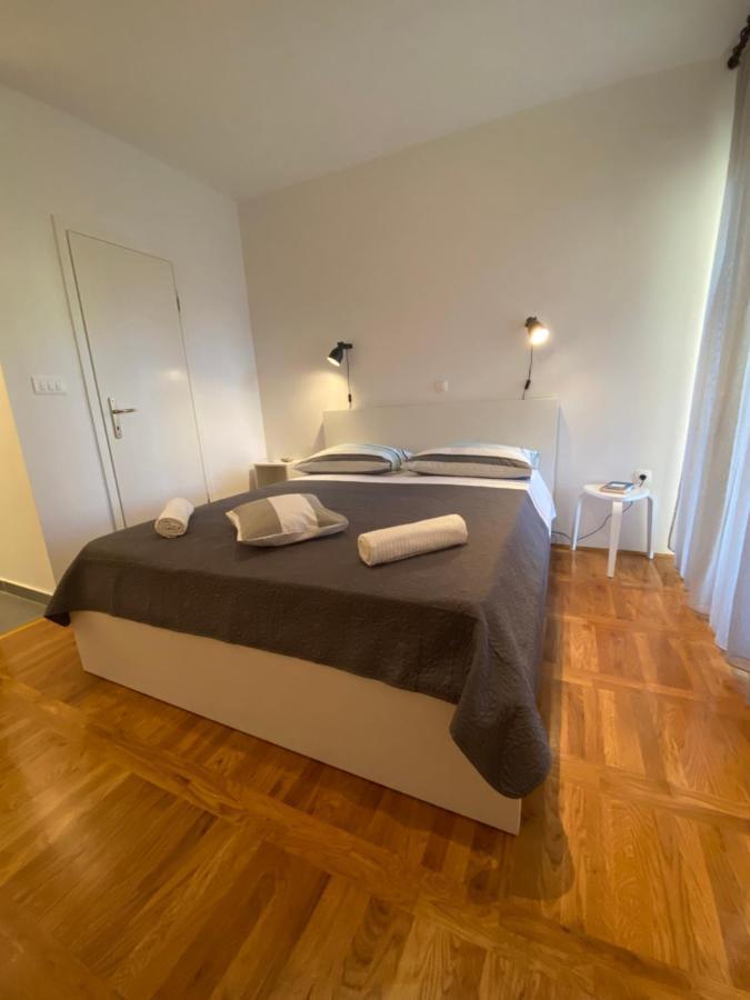 Studio Apartment And Rooms Adria Vodice Exterior photo