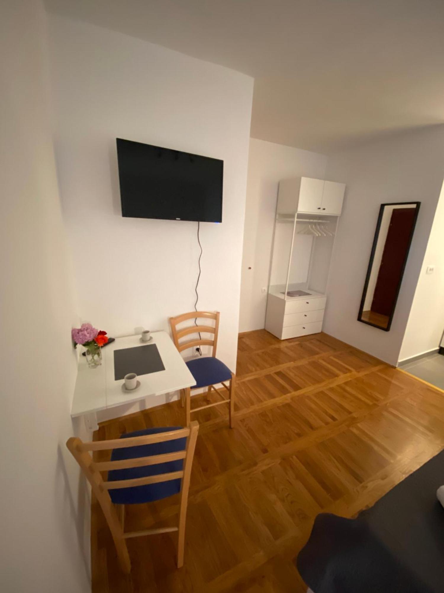 Studio Apartment And Rooms Adria Vodice Exterior photo
