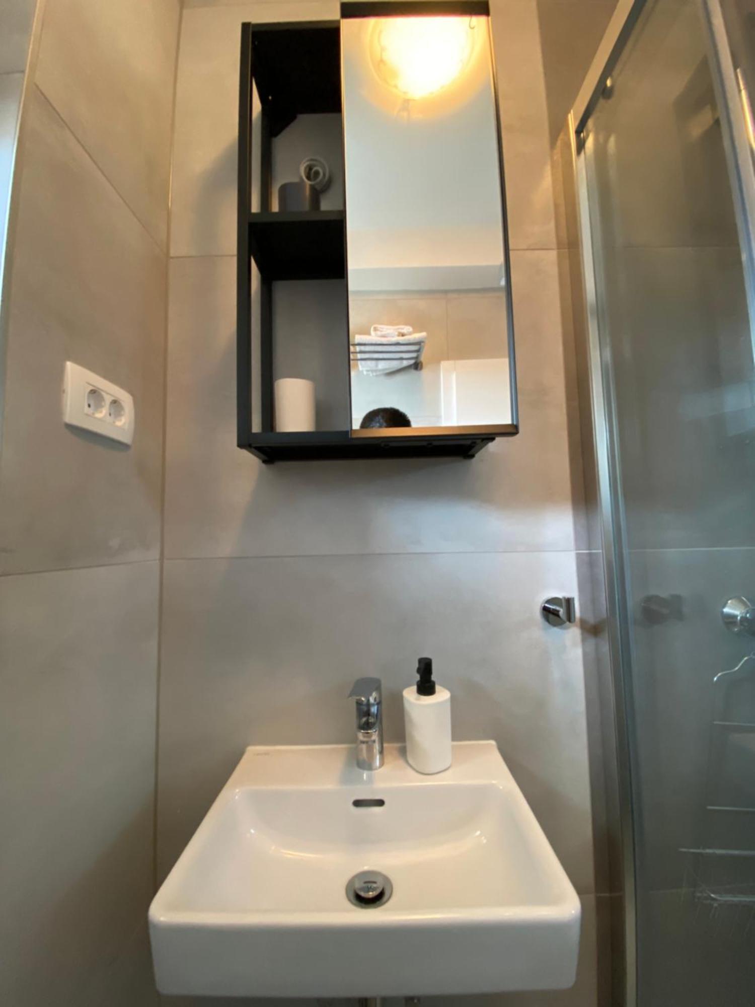 Studio Apartment And Rooms Adria Vodice Exterior photo