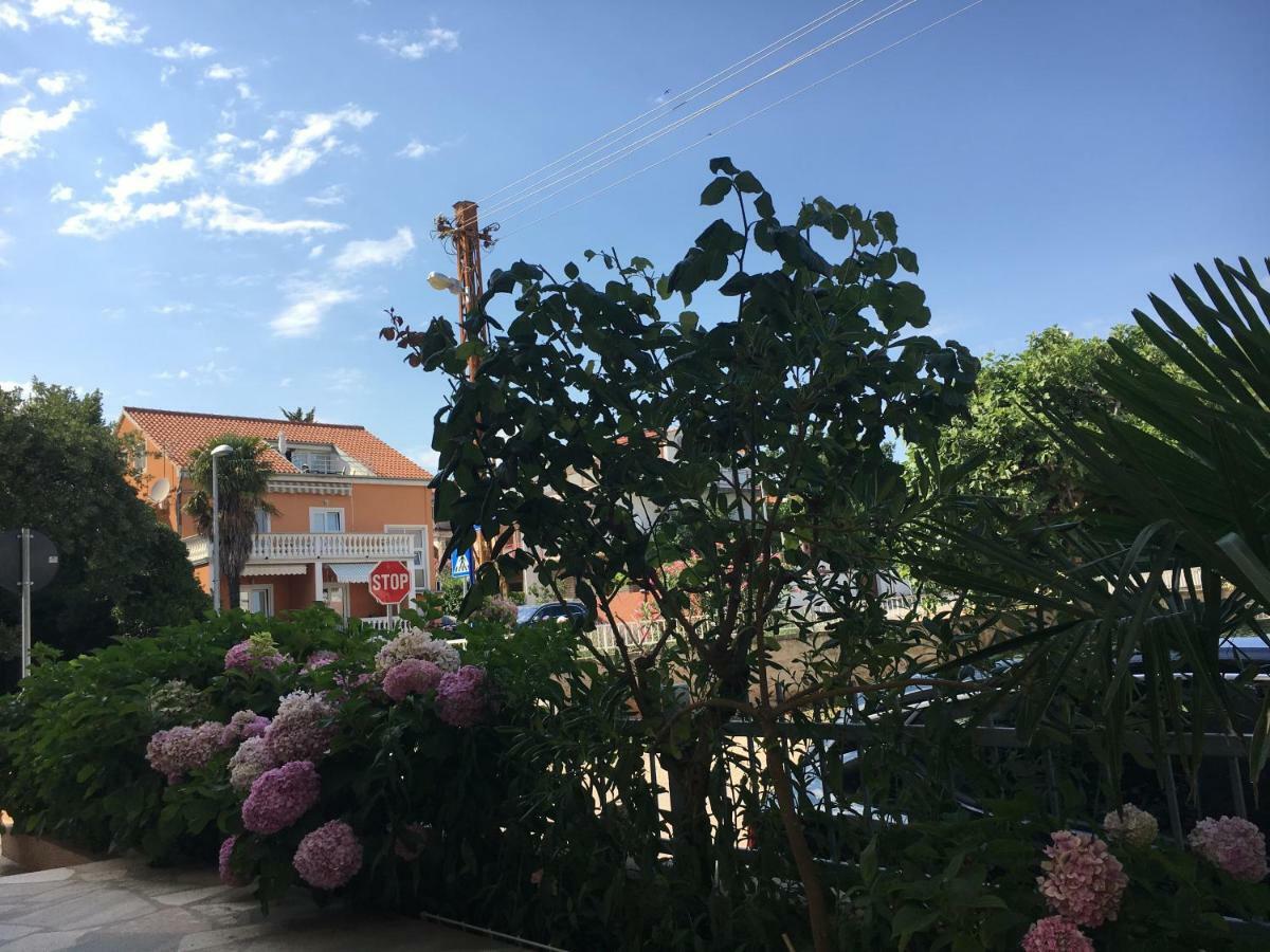 Studio Apartment And Rooms Adria Vodice Exterior photo