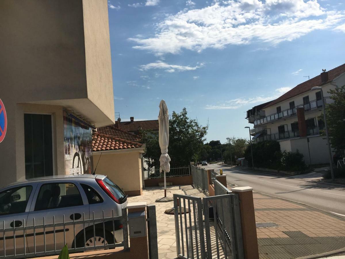 Studio Apartment And Rooms Adria Vodice Exterior photo